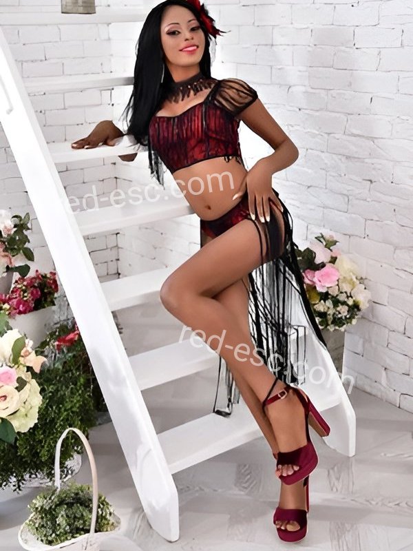 Nadia — Емва